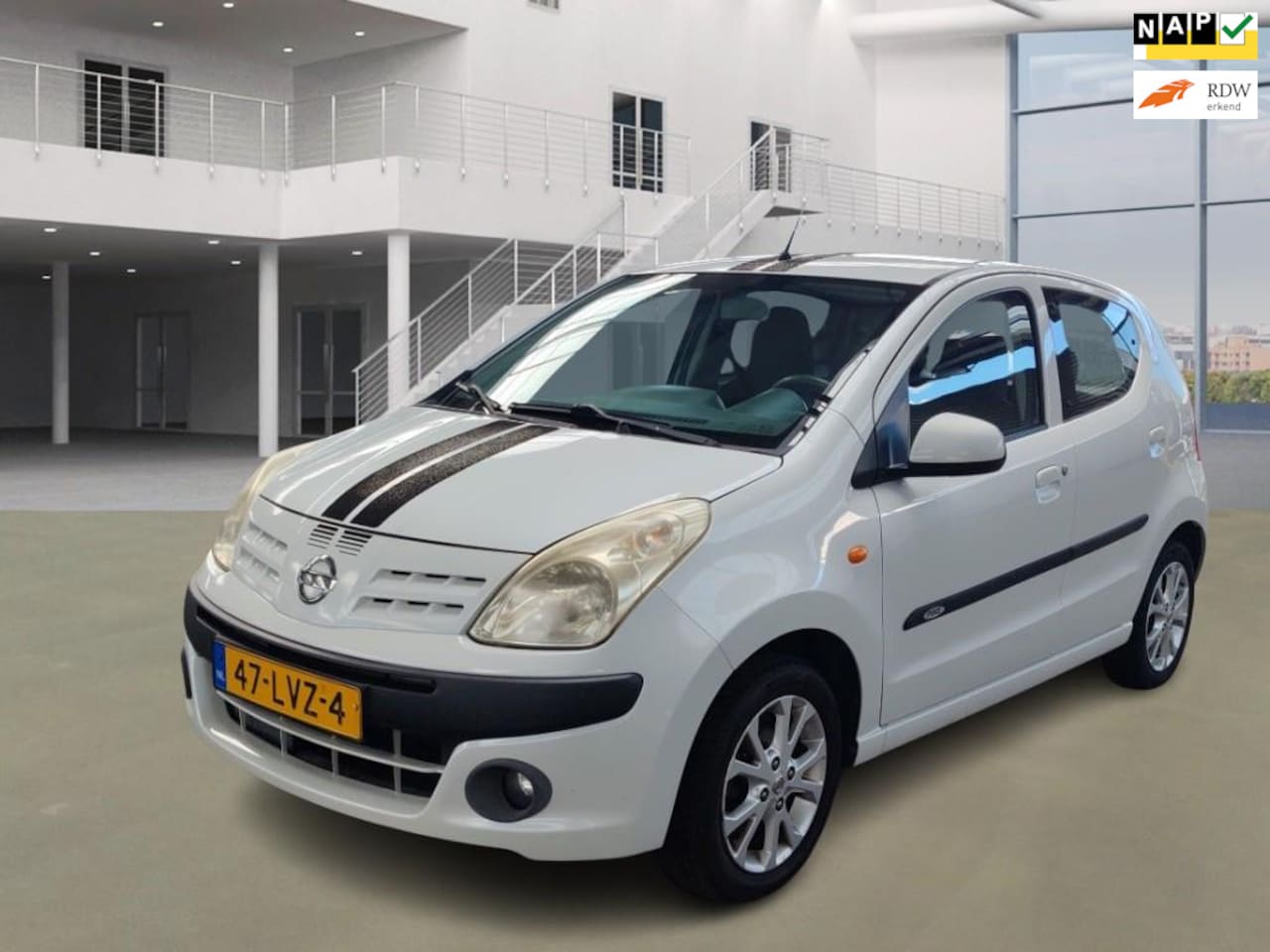 Nissan Pixo - 1.0 Look / Auto rijdt prima - AutoWereld.nl