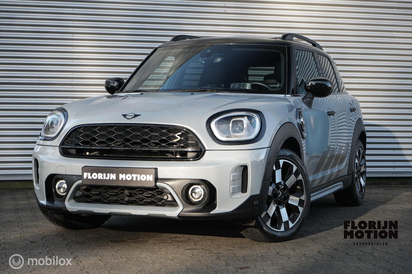 MINI Countryman - 2.0 Cooper S E ALL4 Untamed Edition | Pano | Stoelverw. | LED | CarPlay | Adaptief | HUD | - AutoWereld.nl