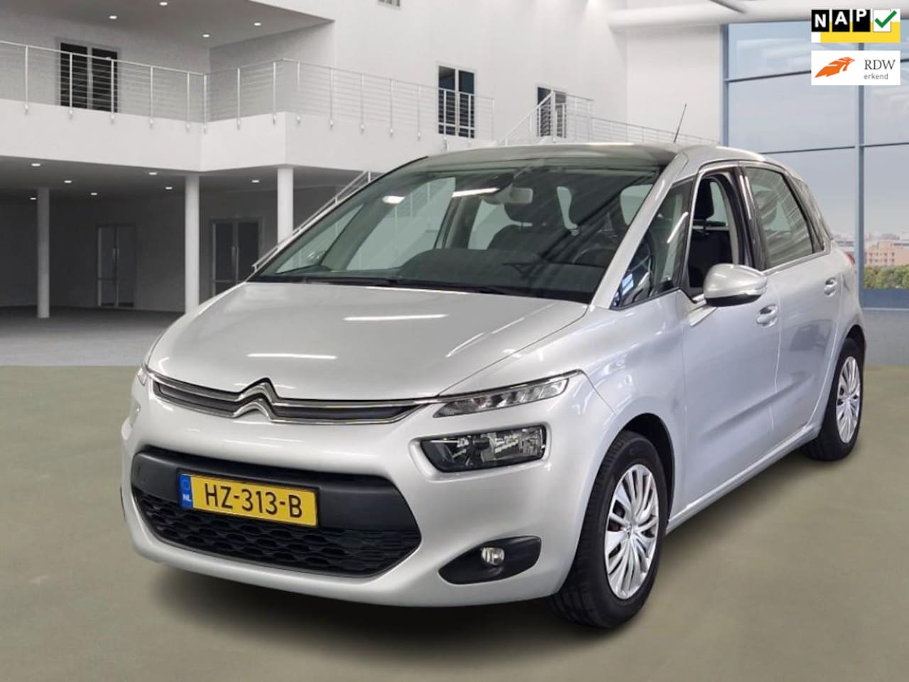 Citroën C4 Picasso - 1.2 PureTech Selection / NL PRIJS 5501e / Auto rijdt prima - AutoWereld.nl