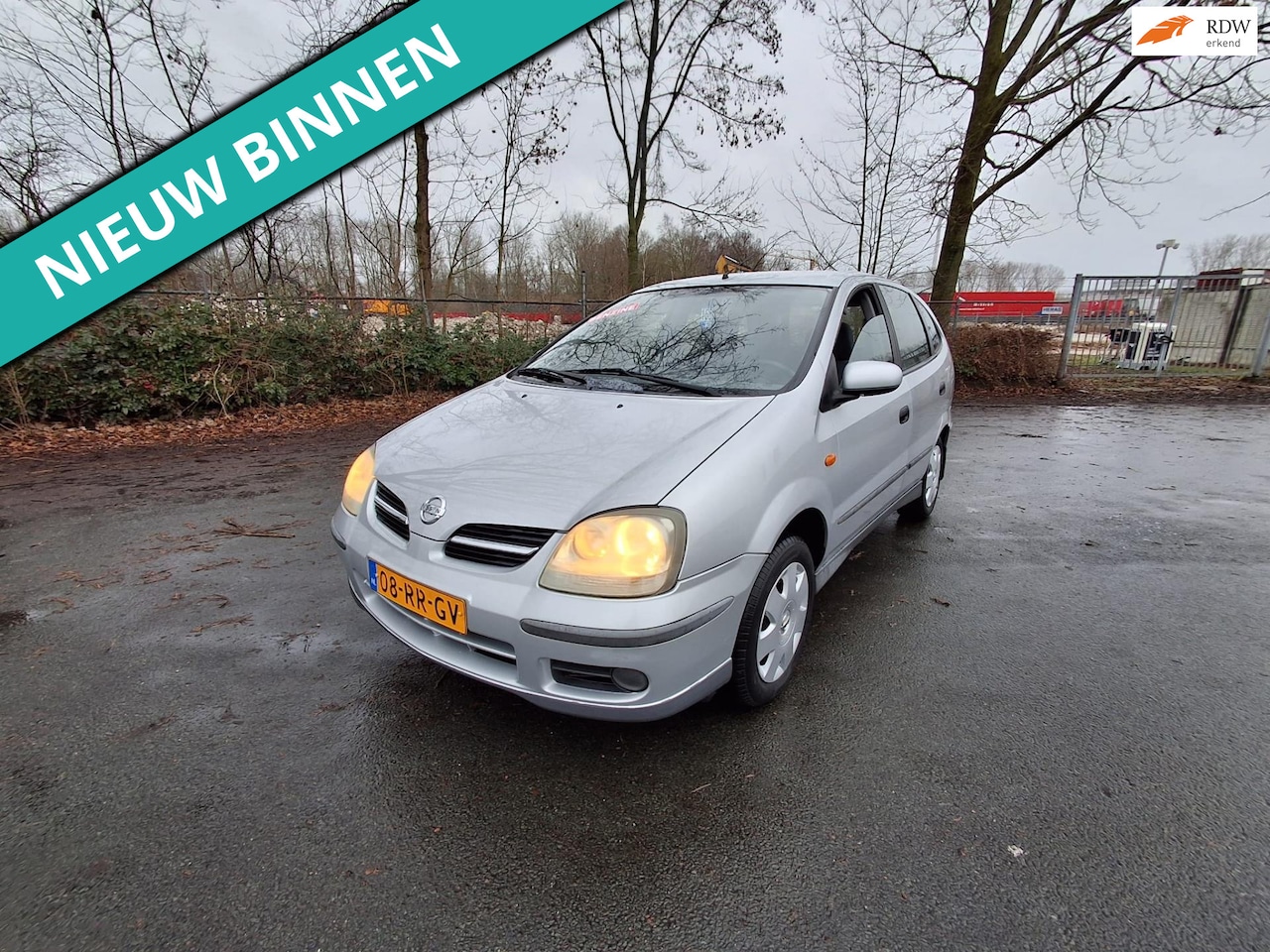 Nissan Almera Tino - 1.8 Visia LEUKE AUTO RIJDT EN SCHAKELT GOED - AutoWereld.nl