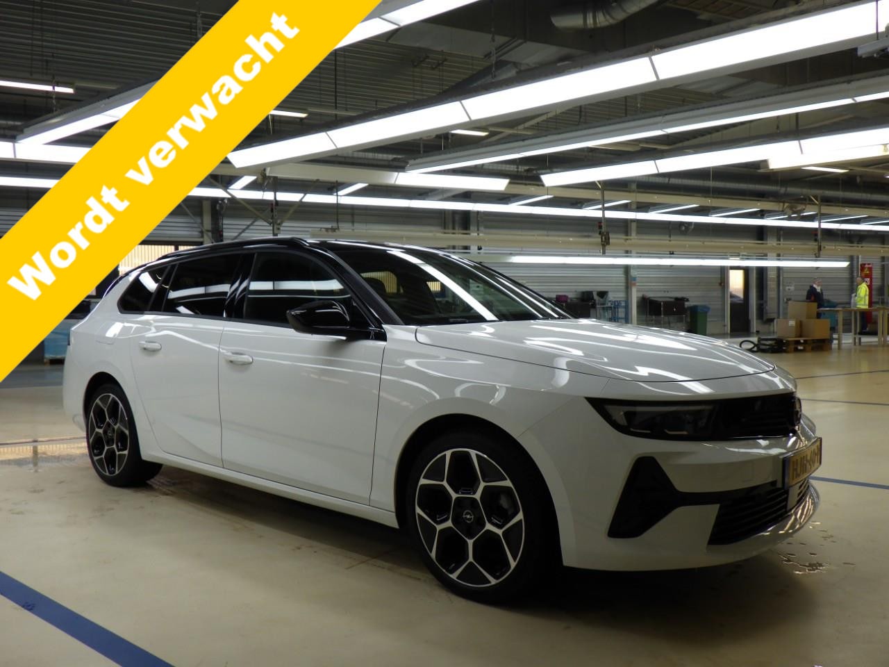 Opel Astra Sports Tourer - 1.2 Turbo 145PK Hybrid GS met NaviPRO/Camera, Trekhaak, Panoramadak, BOMVOL! - AutoWereld.nl