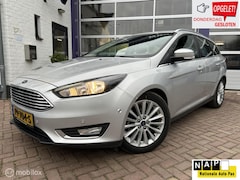Ford Focus Wagon - 1.5 TDCI Titanium * AUTOMAAT * NAVIGATIE