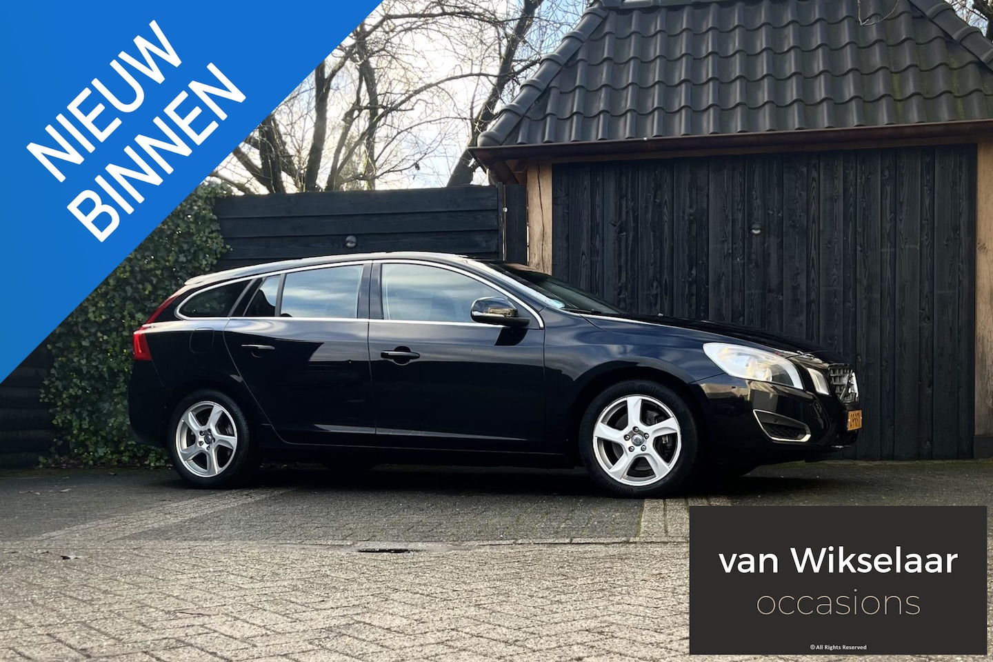 Volvo V60 - 2.0T Momentum 203pk 2011 AUTOMAAT - TREKHAAK - AutoWereld.nl