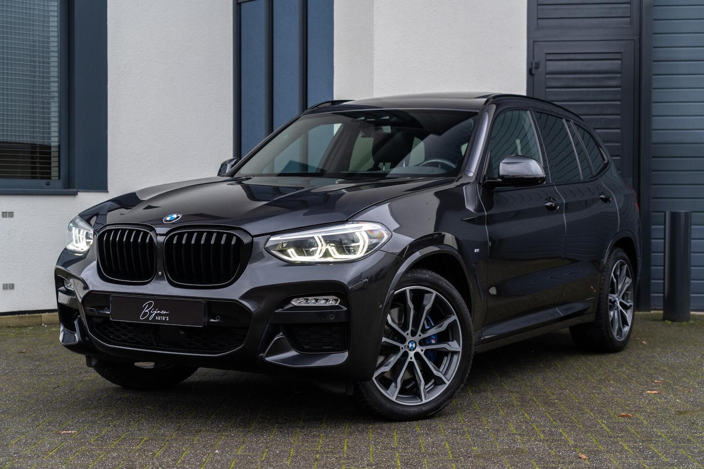 BMW X3 - xDrive30i 252PK M-SPORT PANO / HUD / 360 CAM - AutoWereld.nl
