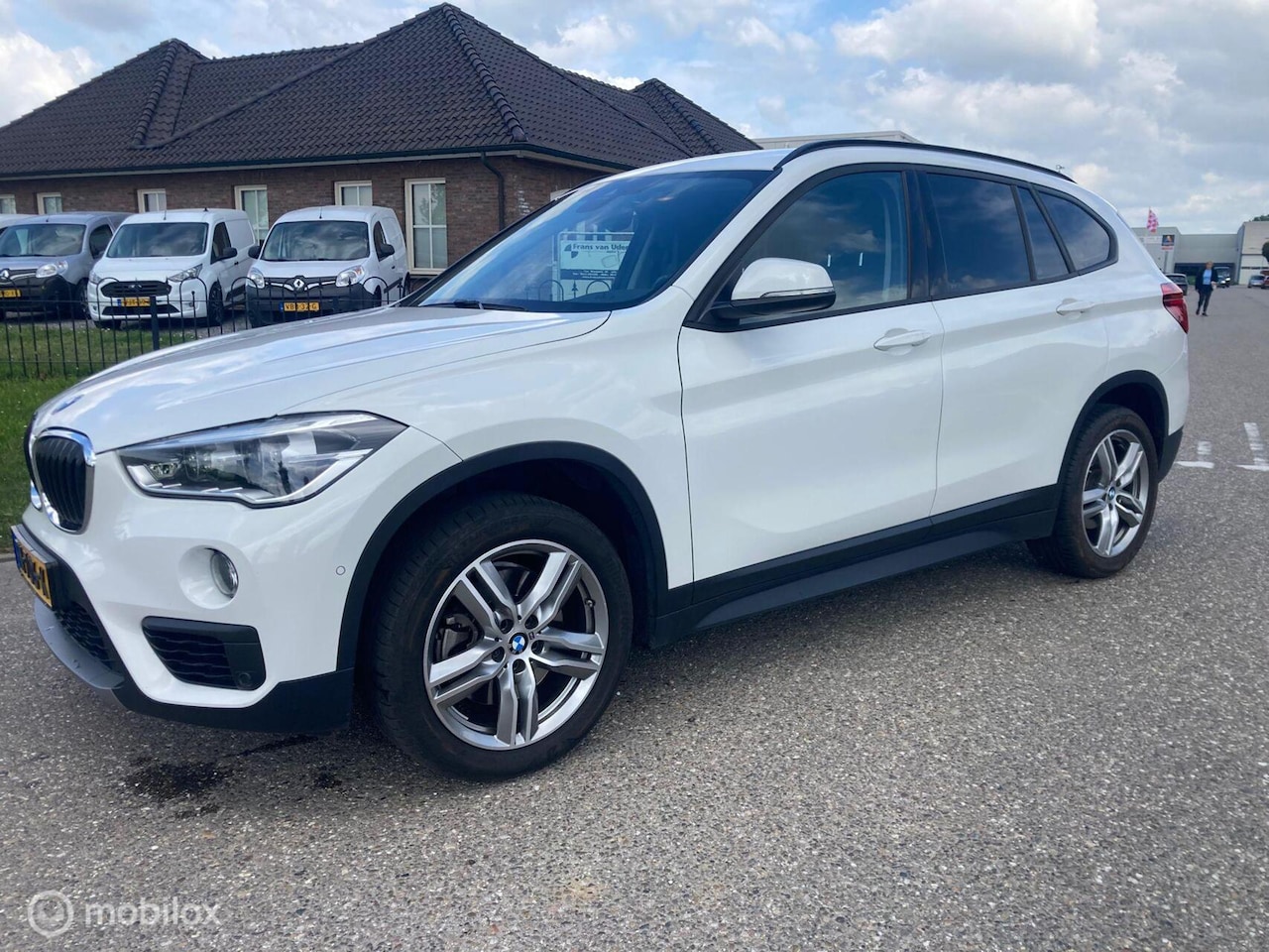 BMW X1 - 20i High Executive leder aut camera - AutoWereld.nl