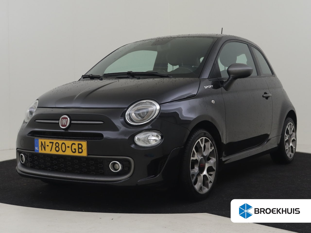 Fiat 500 - 1.0 Hybrid Sport 69pk Navigatie via app connect | Leder/stof bekleding | Panorama dak | Cr - AutoWereld.nl