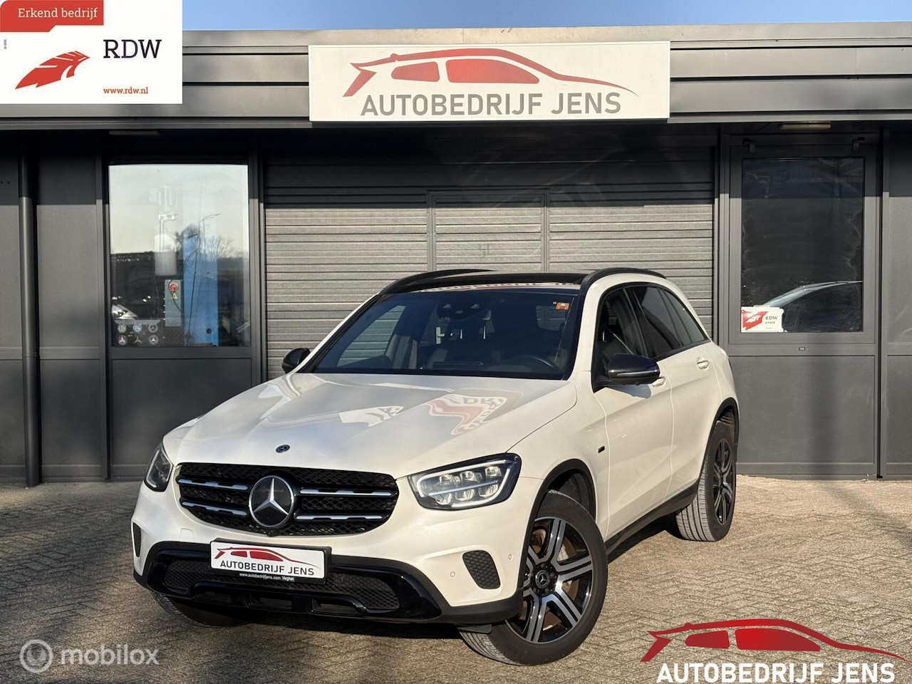 Mercedes-Benz GLC-klasse - 300e 4MATIC Premium|360 CAM|Pano|Memory - AutoWereld.nl