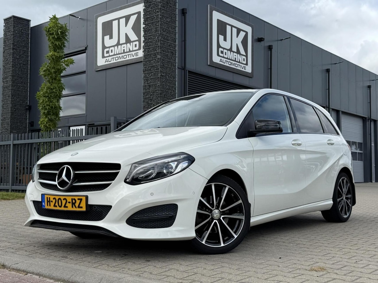 Mercedes-Benz B-klasse - 180 Prestige| AUT | Cruise | PDC | Night - AutoWereld.nl