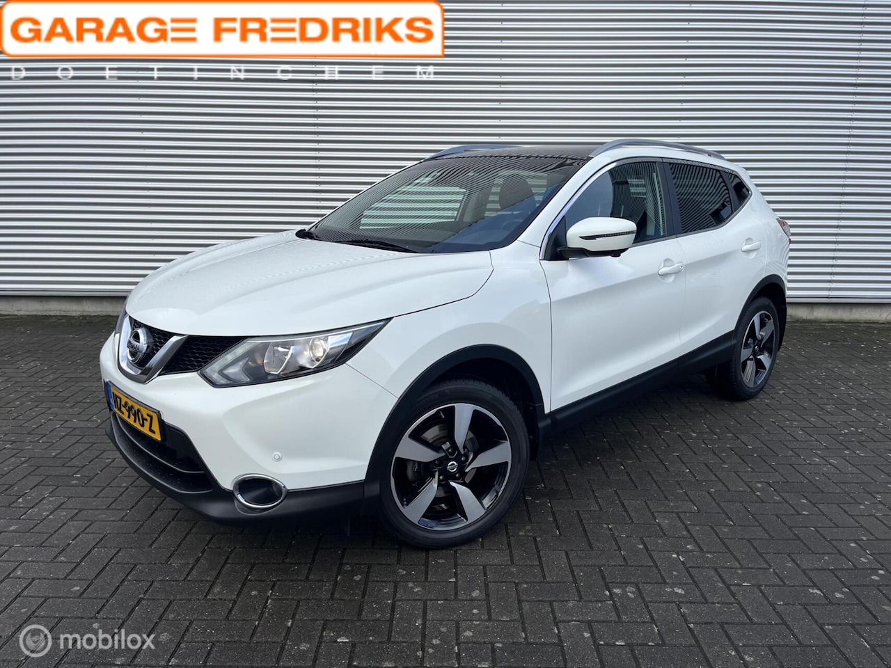 Nissan Qashqai - 1.2 N-Connecta | Pano | Trekhaak | 360 camera | - AutoWereld.nl