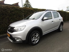 Dacia Sandero Stepway - 0.9 TCe - Navigatie - Parkeerhulp
