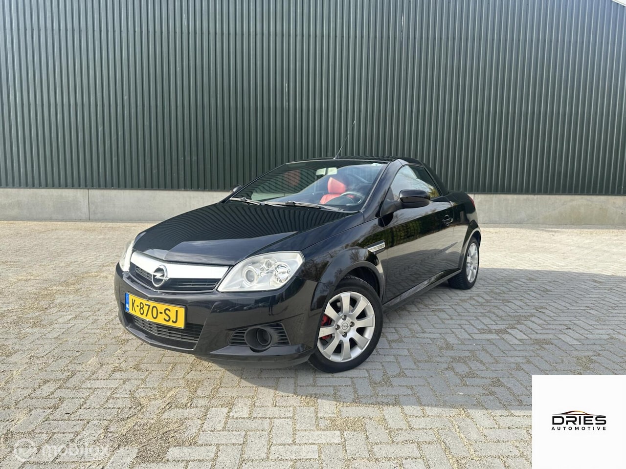 Opel Tigra TwinTop - 1.4-16V Enjoy l Cabrio l - AutoWereld.nl