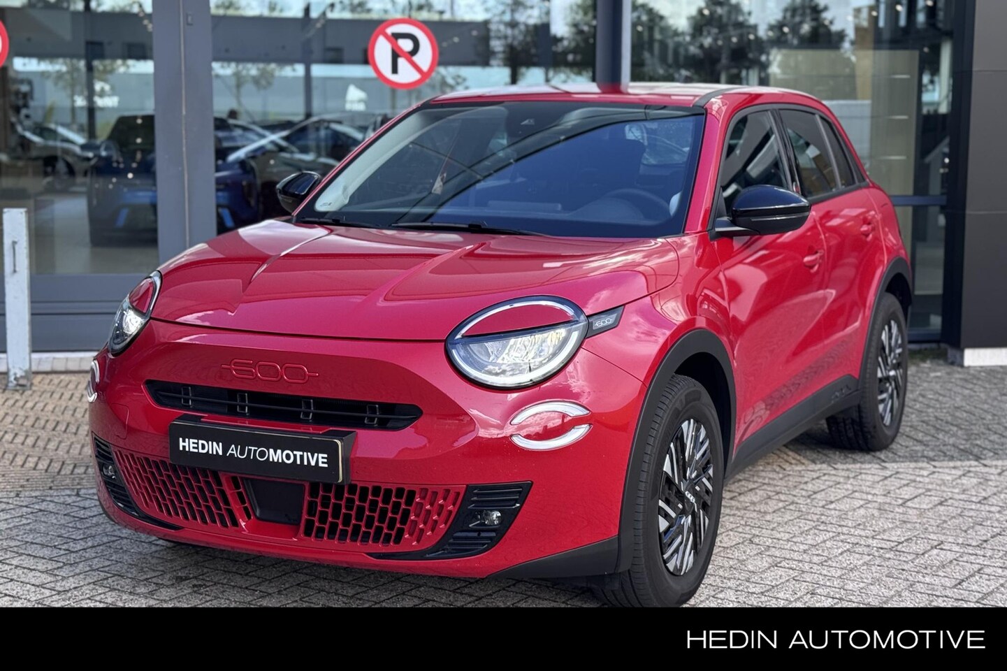 Fiat 600 - RED 54 kWh | 400km actieradius | Navigatie via App | Climate control | Cruise control | Ap - AutoWereld.nl