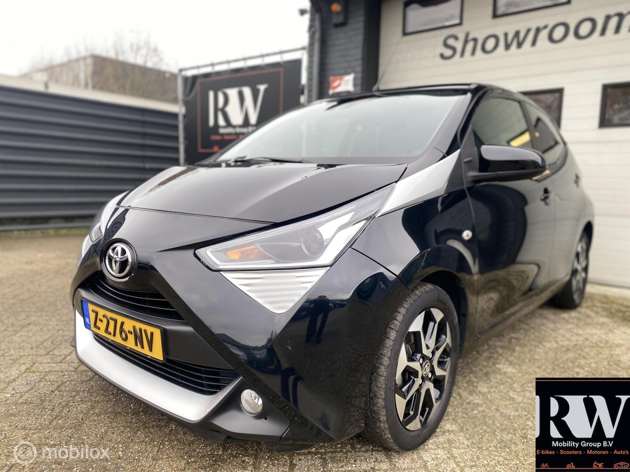 Toyota Aygo - 1.0 VVT-i x-clusiv *CABRIIO*CAMERA*AIRCO*LM* - AutoWereld.nl