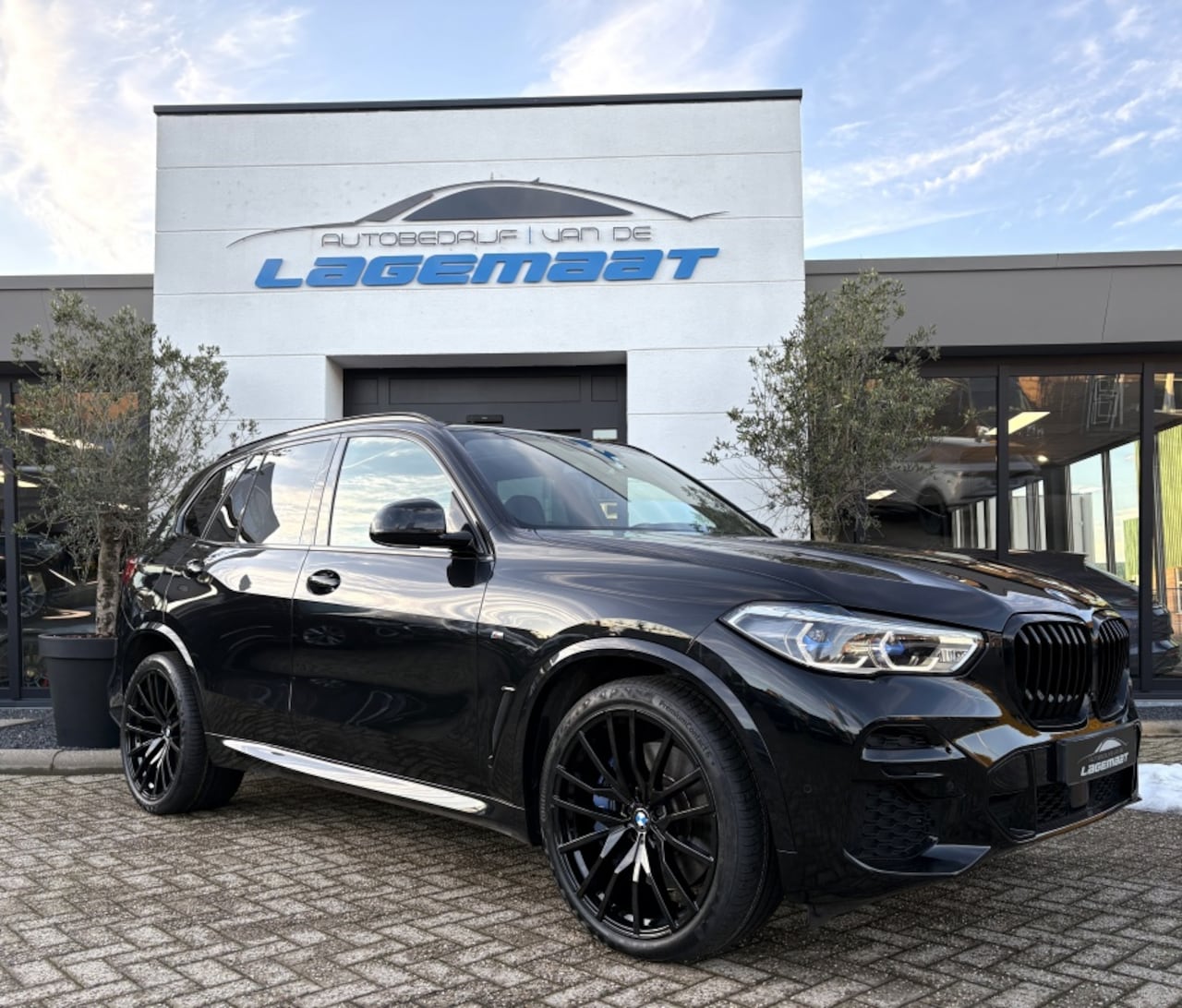BMW X5 - 40d M-Sport| Panodak| Trekhaak| Soft Close| Head-Up - AutoWereld.nl