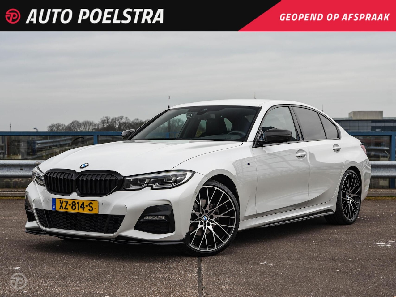 BMW 3-serie - 320i High Executive Edition M Sport Performance Pack Leder Camera Apple CarPlay Android Au - AutoWereld.nl