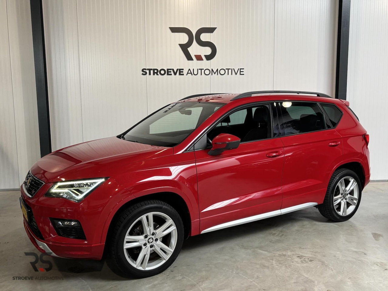 SEAT Ateca - 1.5 TSI 150 pk handg. FR Buss. Intense | Navi | LED | Cruise | PDC | Beats | Clima | CarPl - AutoWereld.nl