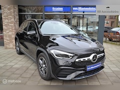 Mercedes-Benz GLA-Klasse - 250 e AMGLine|Dealeronderhouden