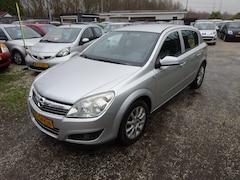 Opel Astra - 1.6 Temptation airco cruise control trekhaak