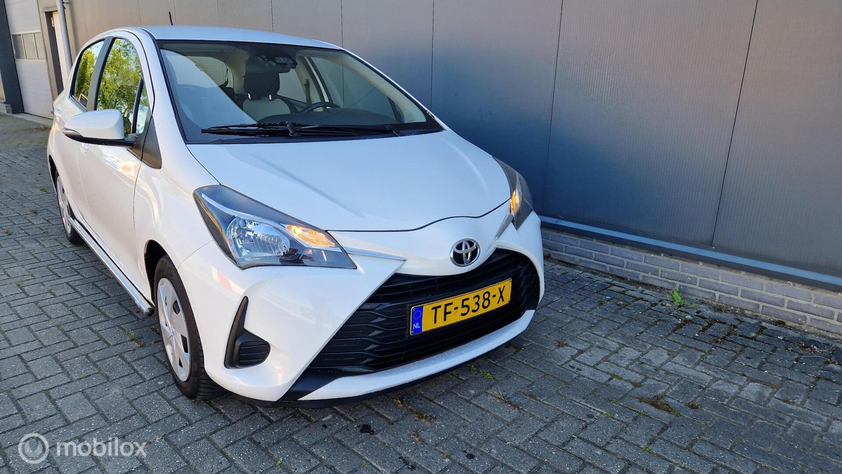 Toyota Yaris - 1.0 VVT-i Comfort 1.0 VVT-i Comfort - AutoWereld.nl