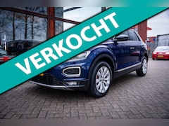 Volkswagen T-Roc - 1.5 TSI Sport Business| Automaat | Trekhaak | Virtual cockpit | LED | App-connect | Parkee