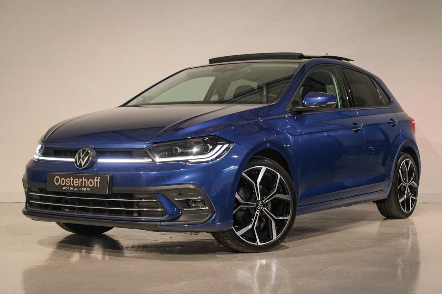 Volkswagen Polo - 1.0 TSI Business PANO | IQ - AutoWereld.nl