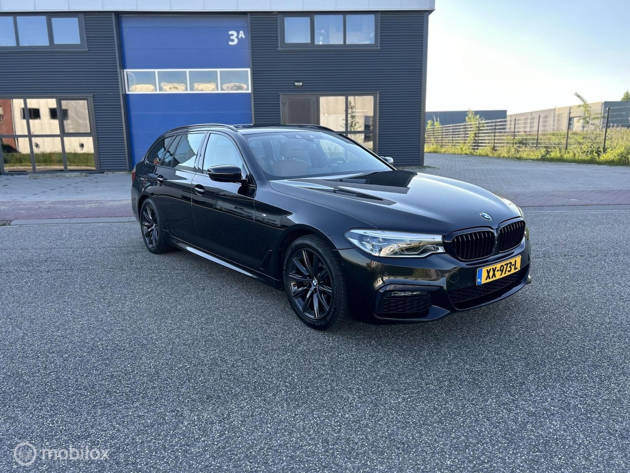 BMW 5-serie Touring - 520i High Executive 520i High Executive - AutoWereld.nl