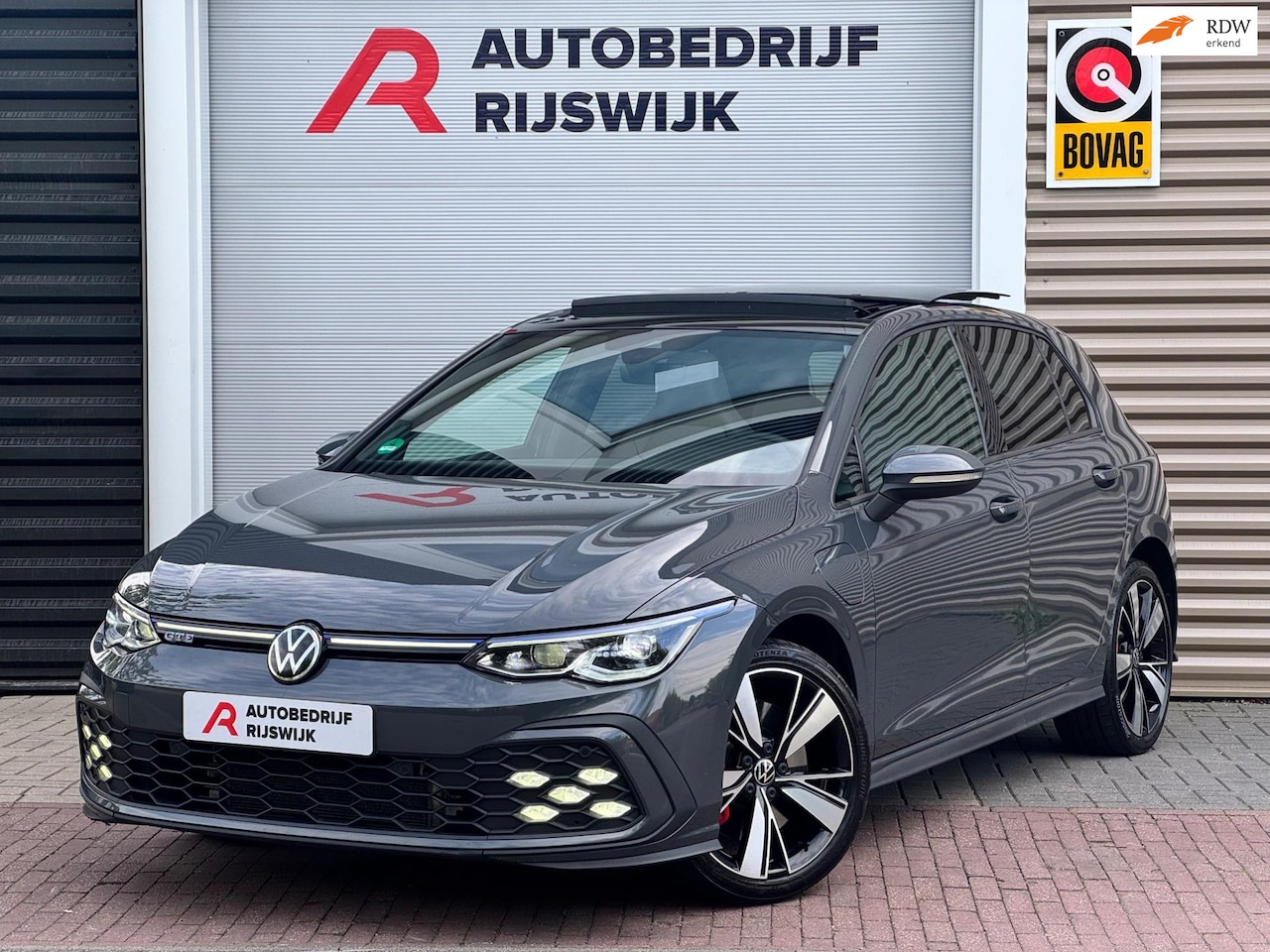 Volkswagen Golf - 1.4 eHybrid GTE Pano/Matrix/Camera/Blindspot - AutoWereld.nl
