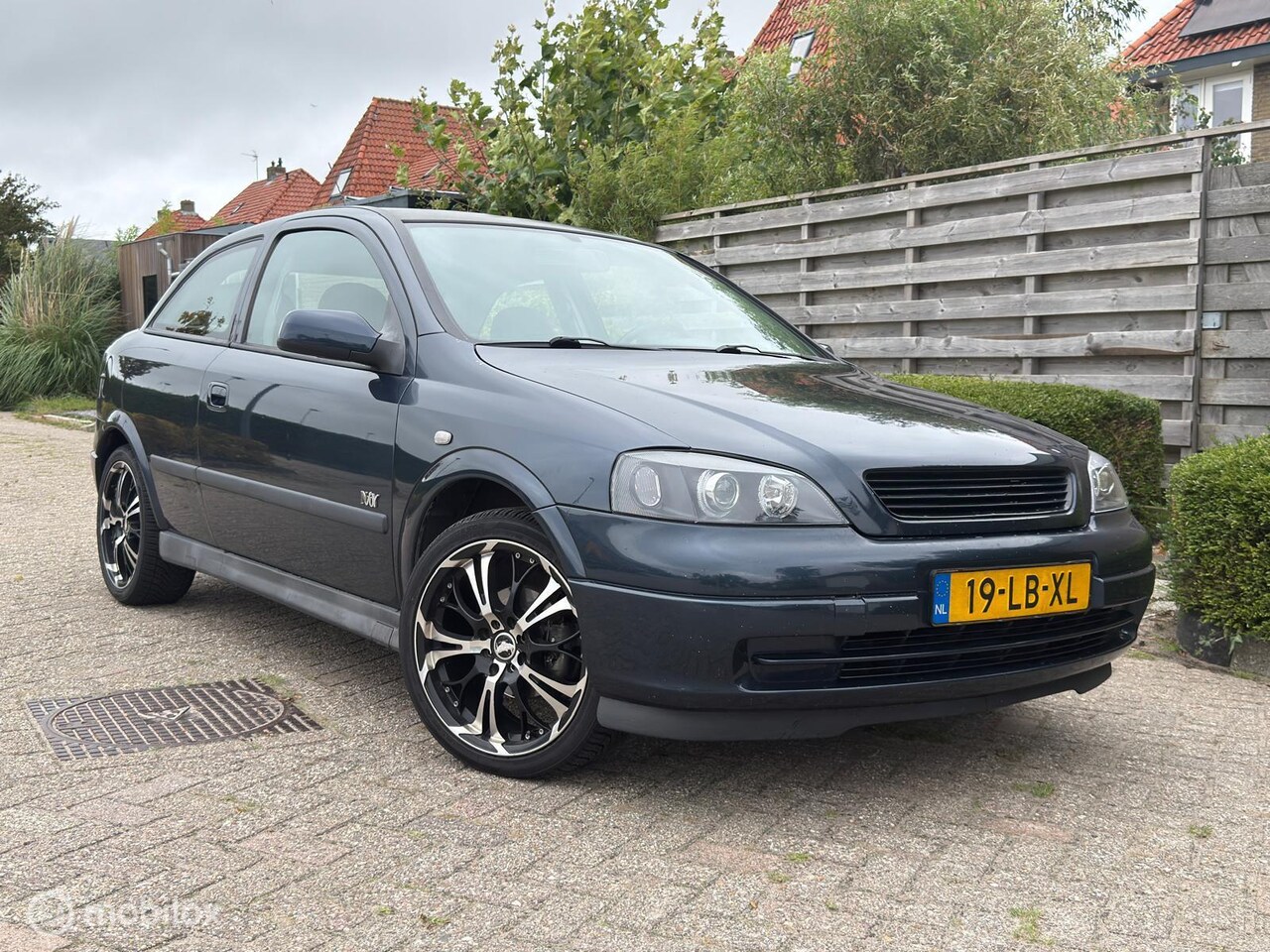Opel Astra - 1.6 Njoy airco trekhaak stoere uitvoering benzine - AutoWereld.nl