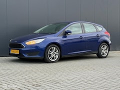 Ford Focus - 1.0 Ambiente, stoelverwarming, 2015