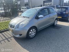 Toyota Yaris - 1.3 VVTi Sol airco