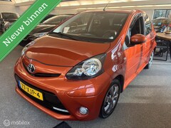Toyota Aygo - 1.0 VVT-i Dynamic Orange