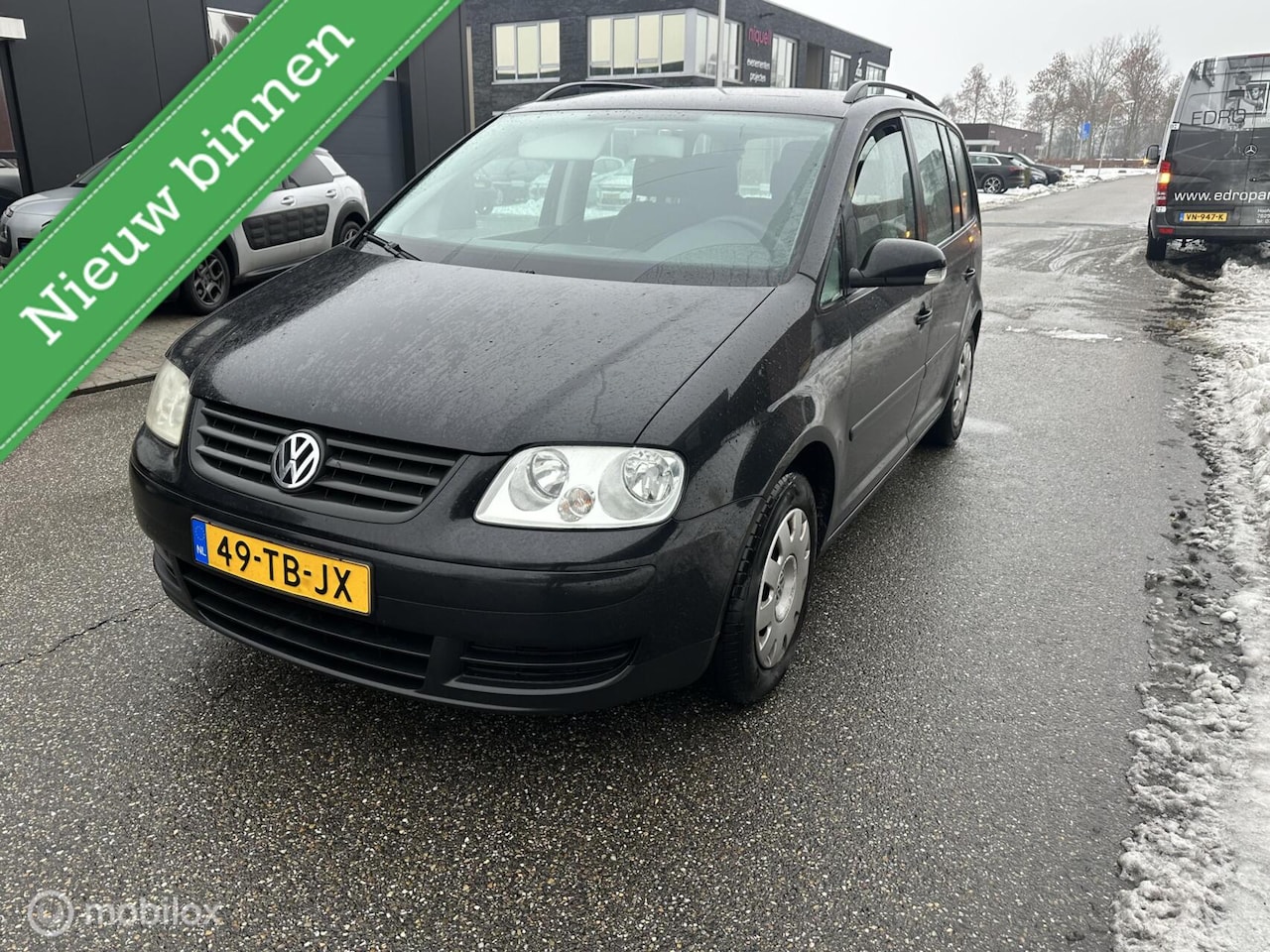 Volkswagen Touran - 1.6-16V FSI Athene 7 PERSOONS - AutoWereld.nl