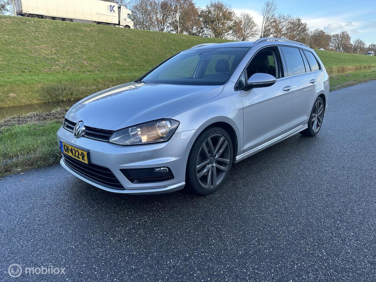 Volkswagen Golf Variant - 1.6 TDI Business Edition R 1.6 TDI Business Edition R line - AutoWereld.nl