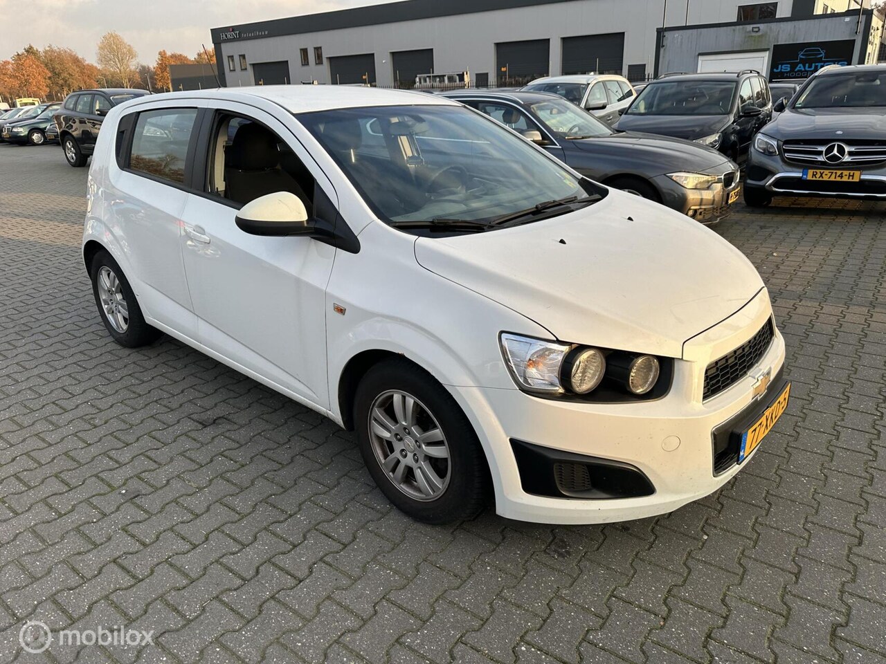 CHEVROLET AVEO