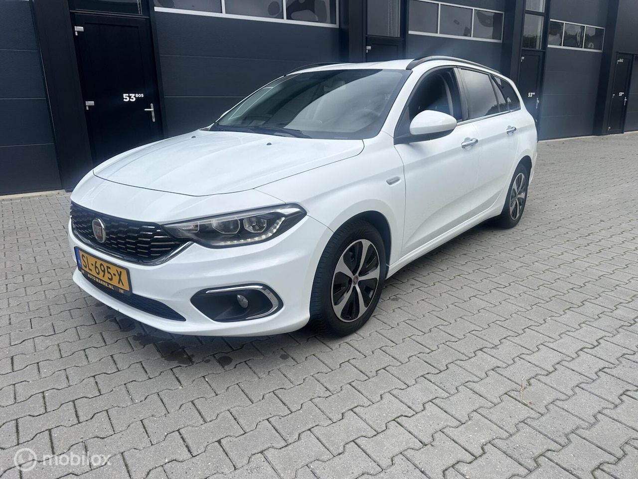 Fiat Tipo - 1.6 MultiJet 16v Business Lusso export prijs - AutoWereld.nl