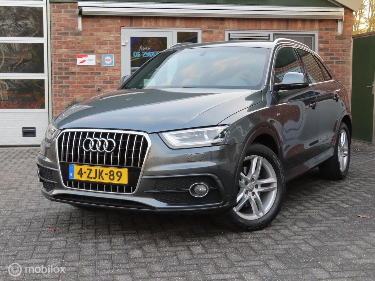 Audi Q3 - 1.4 TFSI Sport Edition/S-Line/ S-Tronic/ 18 Inch/ Sportstoelen - AutoWereld.nl