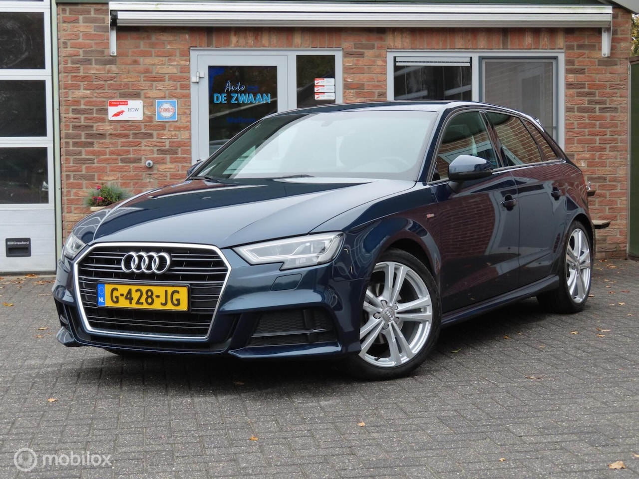 Audi A3 Sportback - 35 TFSI S-line|Virtueel Cockpit|Carplay|Stoelverwarming. - AutoWereld.nl