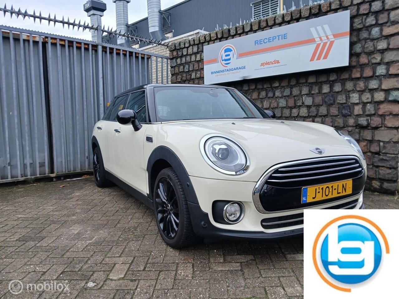 MINI CLUBMAN COOPER
