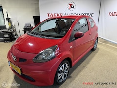 Toyota Aygo - 1.0-12V + Apk/Airco