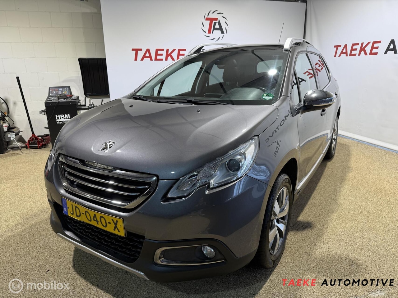 Peugeot 2008 - 1.2PureTech Blue Lease Executive CLIMA/NAP/PANO - AutoWereld.nl