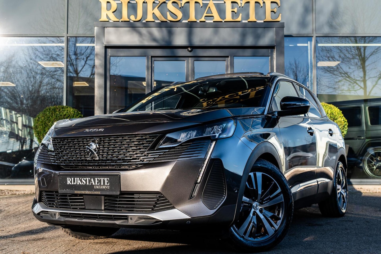 Peugeot 3008 - 1.6 Hybrid Allure|PANO|LEDER|360°|18''|225PK - AutoWereld.nl