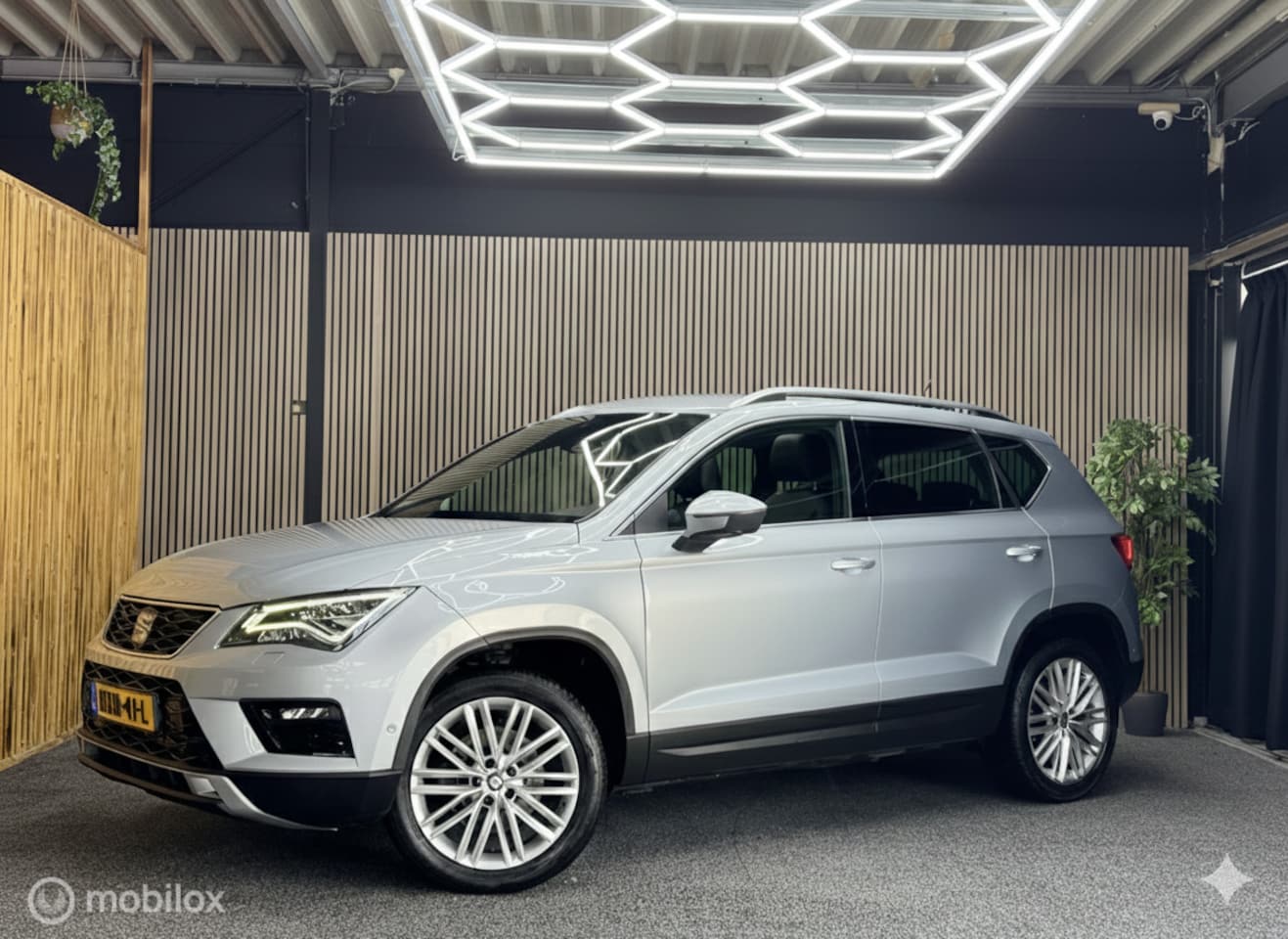 SEAT Ateca - 1.4 Xcellence|Pano|Led|Acc|Camera|keyless - AutoWereld.nl