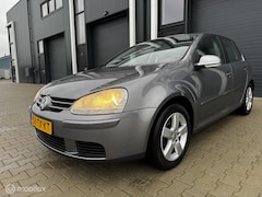 Volkswagen Golf - 1.6 FSI Optive 3