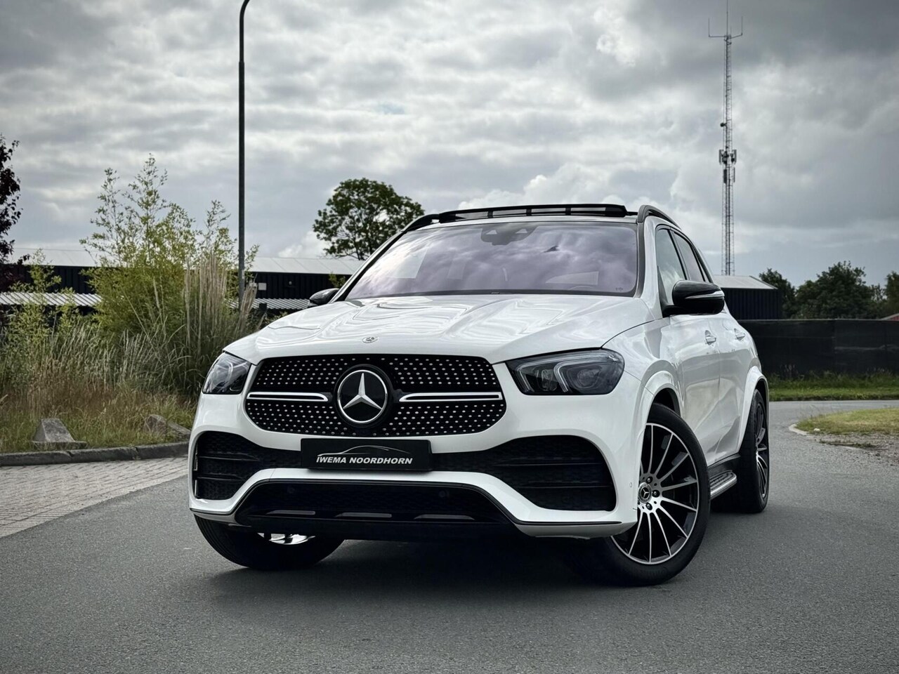 Mercedes-Benz GLE-Klasse - 350 de 4MATIC AMG |24mnd GARANTIE|Panoramadak|Burmester®|Camera 360°|Luchtvering|TV|Massag - AutoWereld.nl
