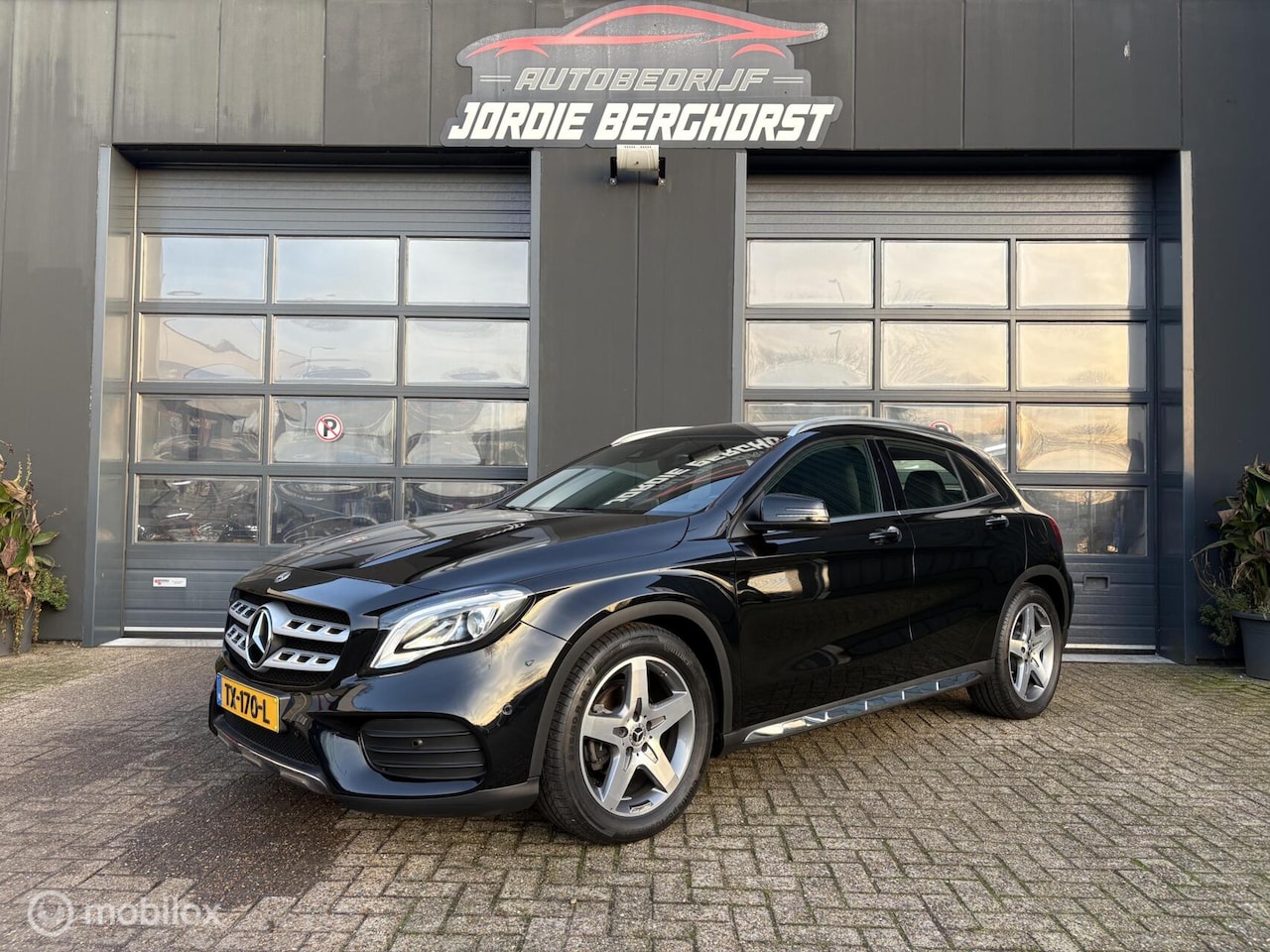 Mercedes-Benz GLA-Klasse - 180 Business Solution AMG 180 Business Solution AMG - AutoWereld.nl
