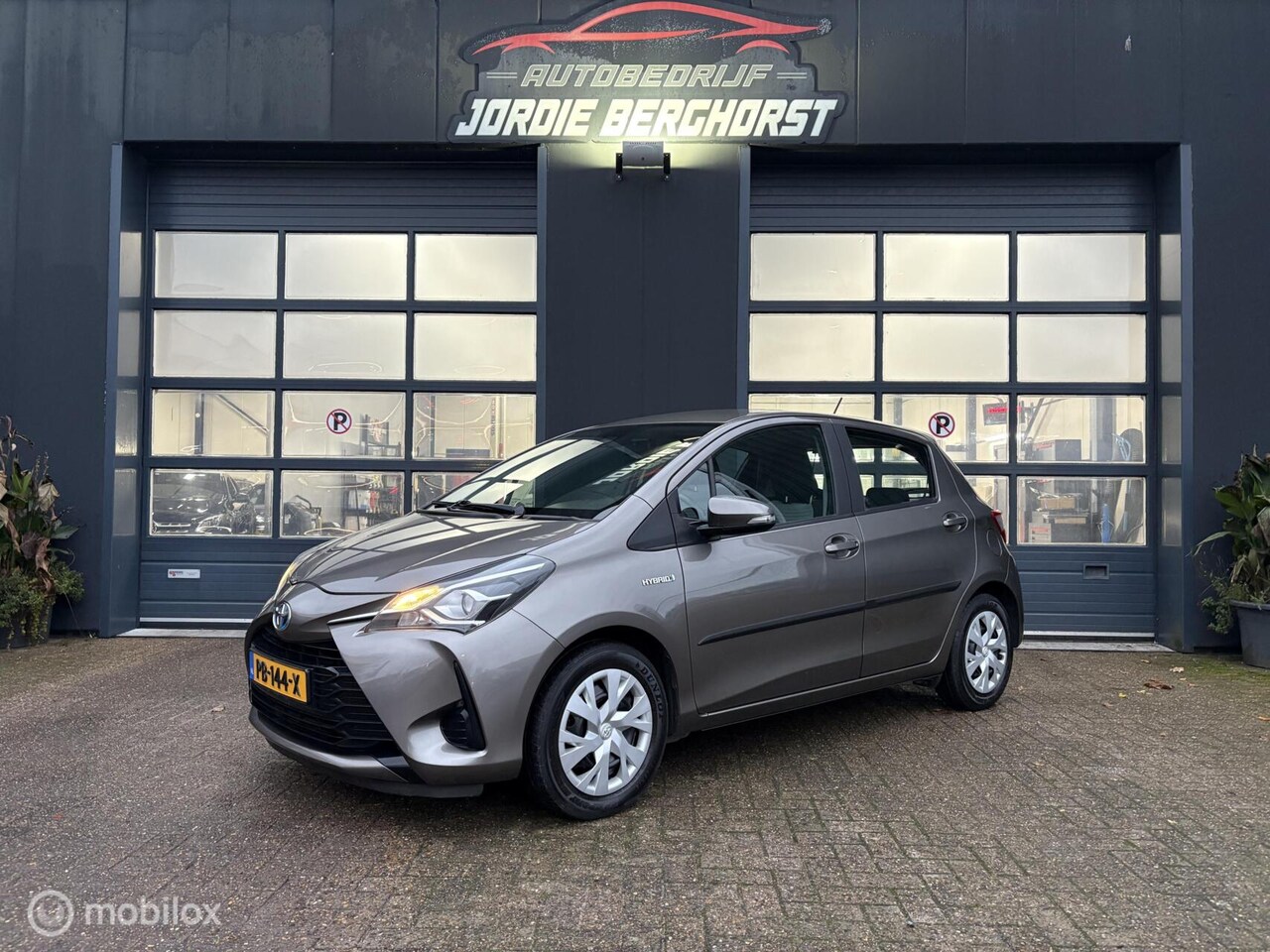 Toyota Yaris - 1.5 Hybrid Aspiration 1.5 Hybrid Aspiration - AutoWereld.nl