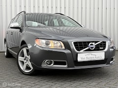 Volvo V70 - 2.5T R-Design | 210pk | Trekhaak | Youngtimer | 10 | Leder | Xenon | Volledige historie |