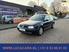 Volkswagen Golf - 1.6 AUTOMAAT + NIEUWE APK