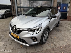 Renault Captur - 1.3 TCe 130 Intens / Automaat / CarPlay / Navi