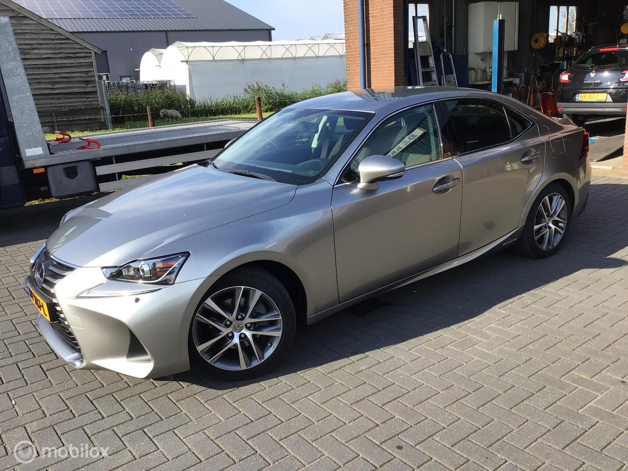Lexus IS - 300h Hybrid Bus. Line./ BTW auto/Nieuwstaat/NL auto - AutoWereld.nl